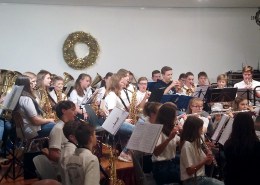 Schulorchester spielt in der Seniorenresidenz Mediana in Hünfeld