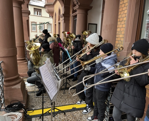 Schulorchester auf dem Hünfelder Weihnachtmarkt