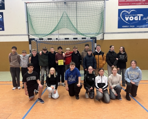 Gruppenfoto - Handballturnier der Jahrgangsstufe 7